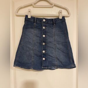 Mossimo blue denim button up skirt​​​​​​​